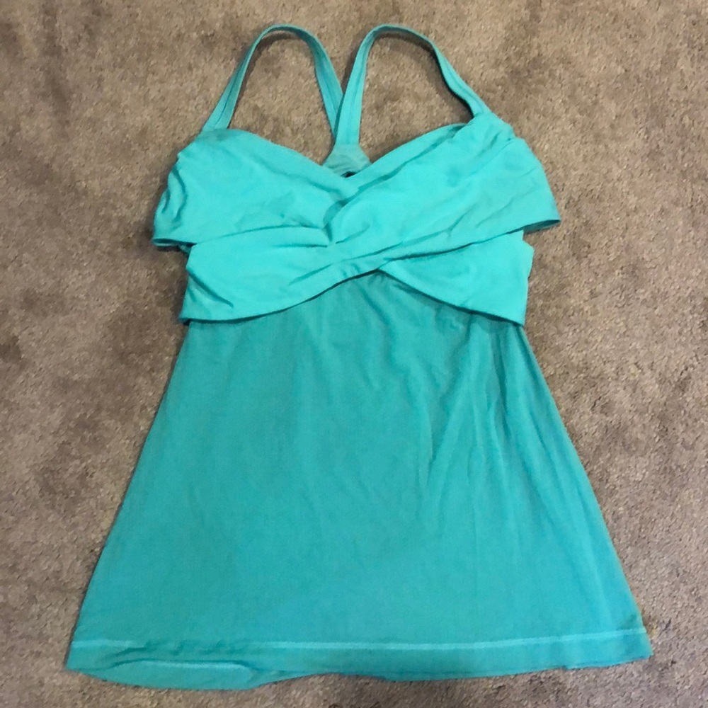 Lululemon top